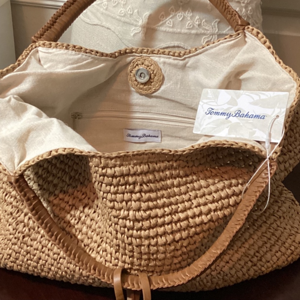 NEW Tommy Bahama Woven Straw Tote - Picture 2 of 2